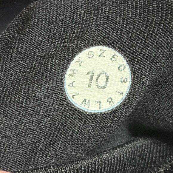 Lululemon Attack the Track 4” Shorts (Black) - Size 10 - Picture 7 of 11